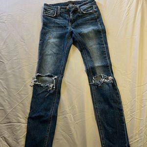 Joe’s Jeans The Icon Ankle Jeans • Terra • 24